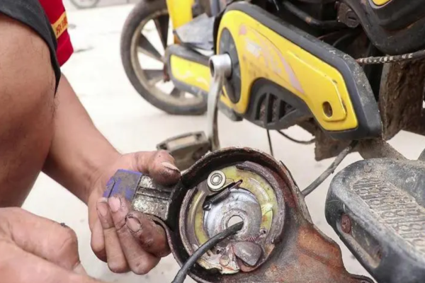 上饶市电动车刹车故障